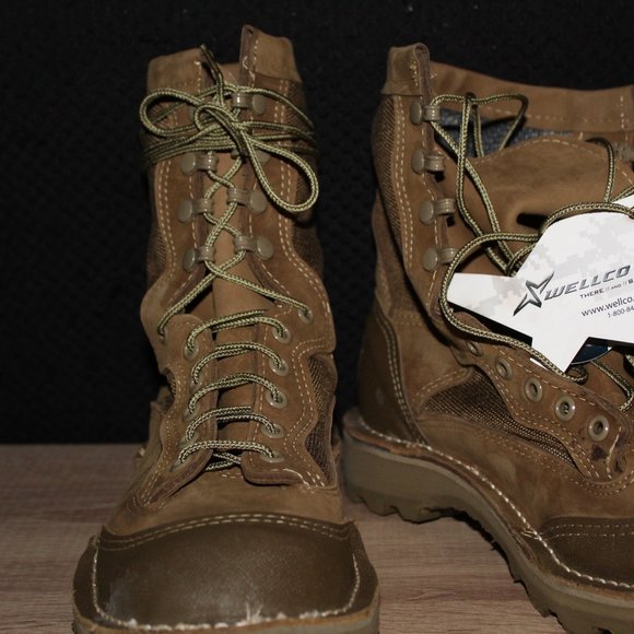 Wellco USMC RAT Desert combat boots. Size 6.5W. Brown and Tan. - Picture 7 of 9